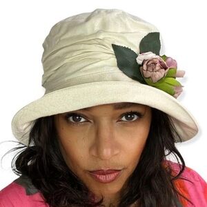 Peak and Brim Charity Rose Cream Cotton Packable Sun Hat (Small Brim)